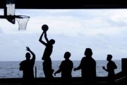 篮球打比赛视频直播(篮球比赛直播高清全场)